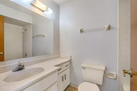 Bath - 140 Limewood Pl, Ormond Beach, FL 32174 photo 4 of 4