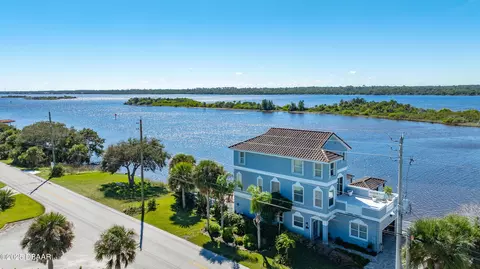 View/Area - 2302 John Anderson Dr, Ormond Beach, FL 32176 photo 1 of 9