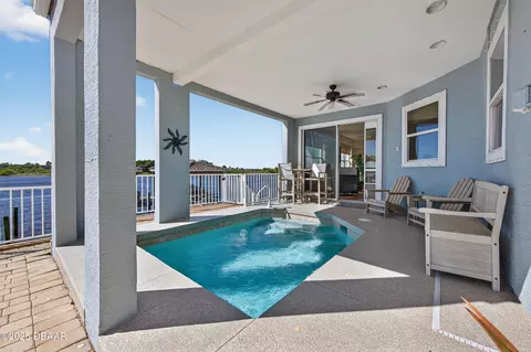 Exterior - 2302 John Anderson Dr, Ormond Beach, FL 32176 photo 6 of 9