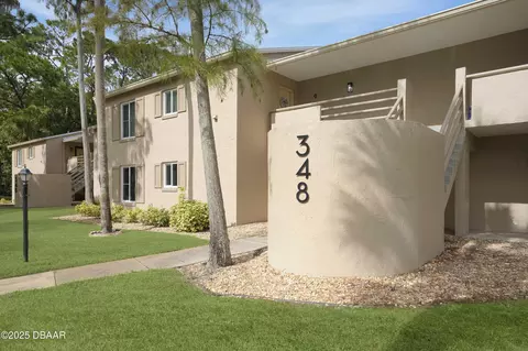 348 Bob White Ct, Daytona Beach, FL 32119