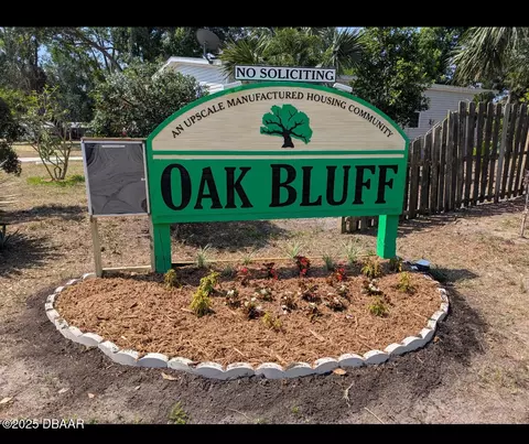 1083 Yaupon St, Daytona Beach, FL 32117