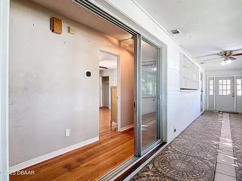 Entry Way - 11 Ponce De Leon Dr, Ormond Beach, FL 32176 photo 2 of 3