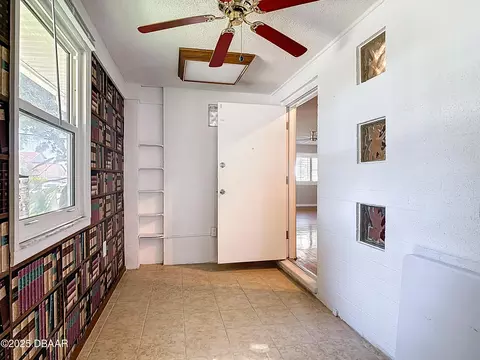 Entry Way - 11 Ponce De Leon Dr, Ormond Beach, FL 32176 photo 1 of 3