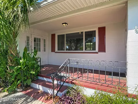 Exterior - 11 Ponce De Leon Dr, Ormond Beach, FL 32176 photo 1 of 7