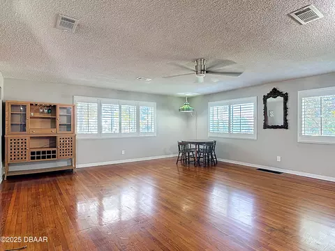 Living - 11 Ponce De Leon Dr, Ormond Beach, FL 32176 photo 5 of 7