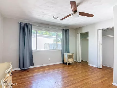 Bedroom - 11 Ponce De Leon Dr, Ormond Beach, FL 32176 photo 3 of 7