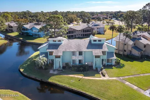114 Blue Heron Dr, Daytona Beach, FL 32119