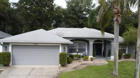 1305 Shadow Path Dr, Port Orange, FL 32128