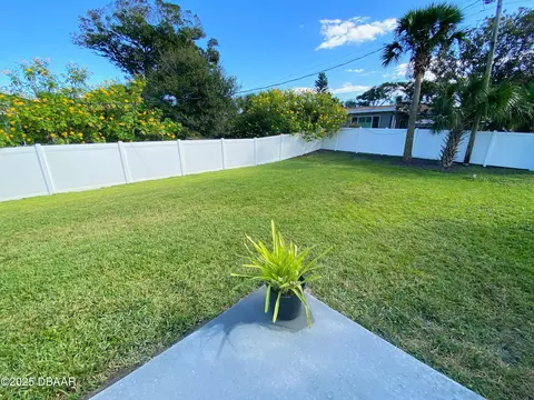 Exterior - 102 University Cir, Ormond Beach, FL 32176 photo 6 of 7