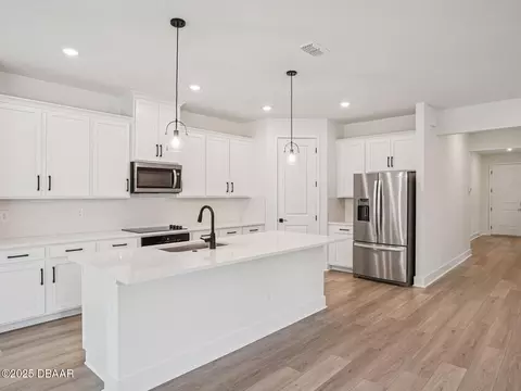 1340 Oakhaven Ave, Ormond Beach, FL 32174 photo 5
