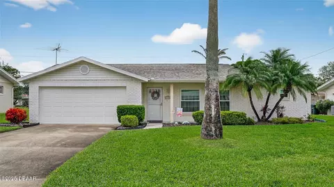 1125 Sunland Rd, Daytona Beach, FL 32114