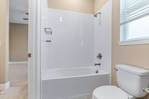 Bath - 1312 Arklow Cir, Ormond Beach, FL 32174 photo 6 of 10
