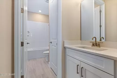 Bath - 1312 Arklow Cir, Ormond Beach, FL 32174 photo 7 of 10