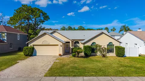 1392 Surrey Park Dr, Port Orange, FL 32128