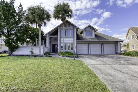 7 Chinook Ct, Palm Coast, FL 32137