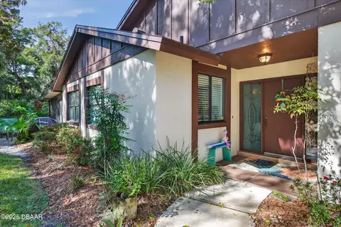 Exterior - 3 Ridge Trl, Ormond Beach, FL 32174 photo 4 of 8
