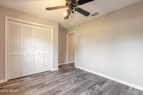 Bedroom - 507 Laurel Dr, Ormond Beach, FL 32174 photo 4 of 6