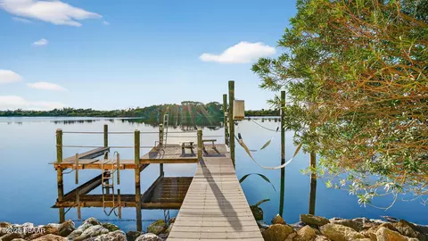 View/Area - 2384 John Anderson Dr, Ormond Beach, FL 32176 photo 4 of 32