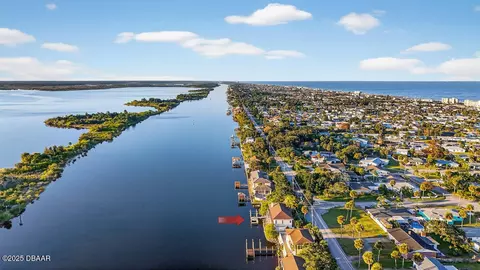 View/Area - 2384 John Anderson Dr, Ormond Beach, FL 32176 photo 3 of 32