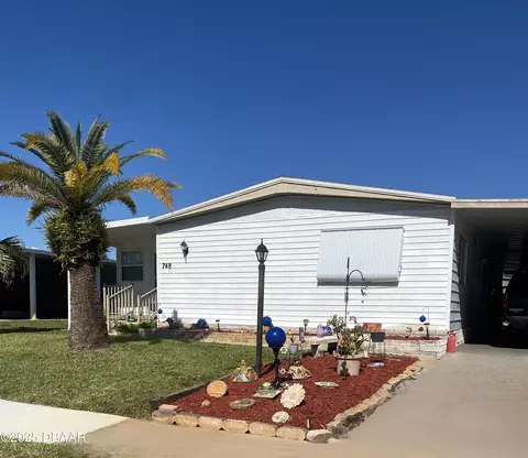 748 Indian Hill Dr, Port Orange, FL 32129