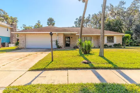 617 Boars Head Dr, Port Orange, FL 32127