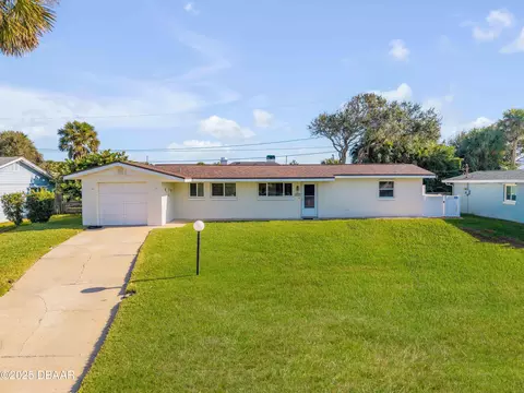 4515 Saxon Dr, New Smyrna Beach, FL 32169
