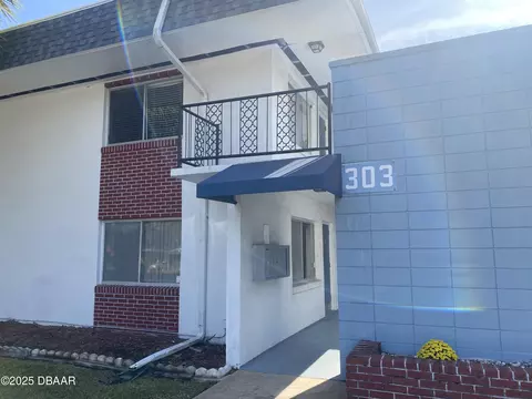 303 Ridge Blvd, South Daytona, FL 32119