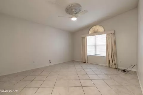 Living - 21 Meadow Ridge Vw, Ormond Beach, FL 32174 photo 7 of 8