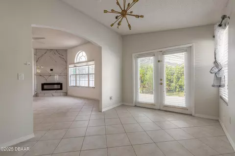 Living - 21 Meadow Ridge Vw, Ormond Beach, FL 32174 photo 5 of 8