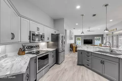 Kitchen - 52 Cambridge Trce, Ormond Beach, FL 32174 photo 3 of 9