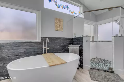 Bath - 52 Cambridge Trce, Ormond Beach, FL 32174 photo 7 of 8