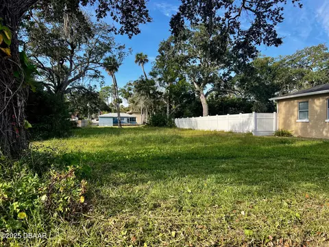 930 S Beach St, Daytona Beach, FL 32114