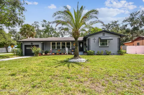 555 Daytona Ave, Holly Hill, FL 32117