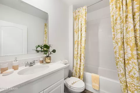 Bath - 103 Heirloom Dr, Ormond Beach, FL 32174 photo 1 of 5