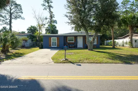 1597 3rd St, Daytona Beach, FL 32117