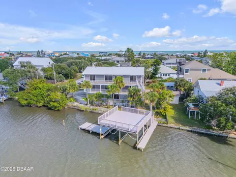824 Eel Ave, New Smyrna Beach, FL 32169