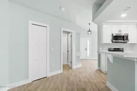 Entry Way - 7 Ripton Pl, Palm Coast, FL 32164 photo 3 of 4