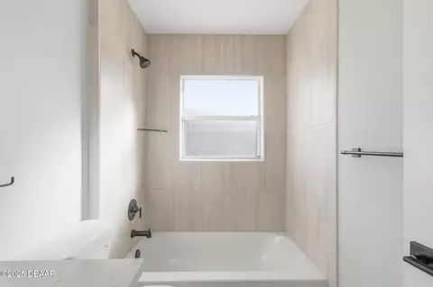 Bath - 7 Ripton Pl, Palm Coast, FL 32164 photo 8 of 9