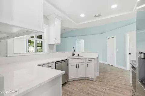 Kitchen - 7 Ripton Pl, Palm Coast, FL 32164 photo 1 of 6