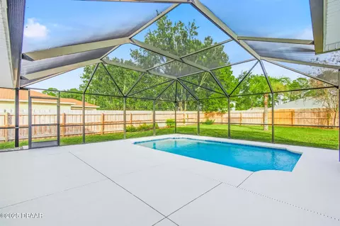 Exterior - 7 Ripton Pl, Palm Coast, FL 32164 photo 4 of 11