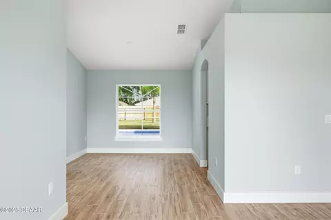Living - 7 Ripton Pl, Palm Coast, FL 32164 photo 4 of 12