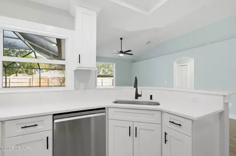 Kitchen - 7 Ripton Pl, Palm Coast, FL 32164 photo 4 of 6