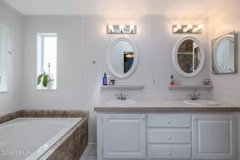 Bath - 611 Portside Ln, Edgewater, FL 32141 photo 1 of 3