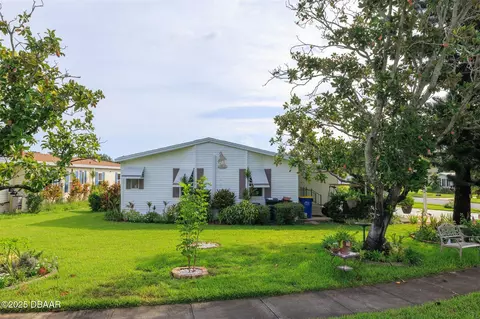 Exterior - 611 Portside Ln, Edgewater, FL 32141 photo 4 of 8