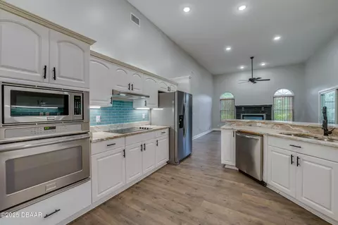 Kitchen - 15 Carrington Ln, Ormond Beach, FL 32174 photo 2 of 3