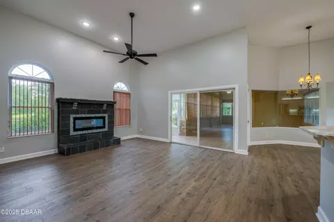 Living - 15 Carrington Ln, Ormond Beach, FL 32174 photo 10 of 13