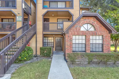 355 Lakepointe Dr, Altamonte Springs, FL 32701