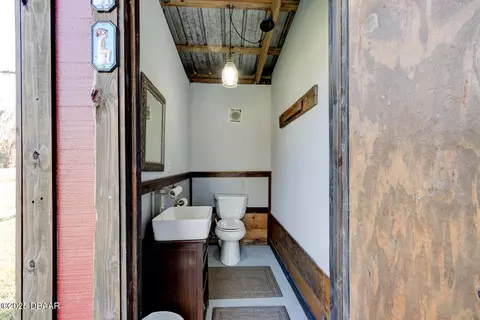 Bath - 3051 Ragis Rd, Edgewater, FL 32132 photo 6 of 6