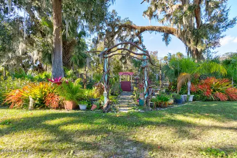 Exterior - 3051 Ragis Rd, Edgewater, FL 32132 photo 20 of 25