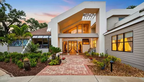 Exterior - 763 N Beach St, Ormond Beach, FL 32174 photo 2 of 17